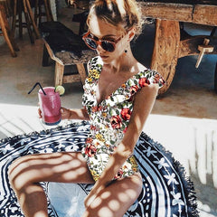 One Piece Swimsuit 2019 Sexy Strip Print Swimwear Women Swimsuit Push Up Bathing Suits Beach Wear Swim Halter Backless Monokini